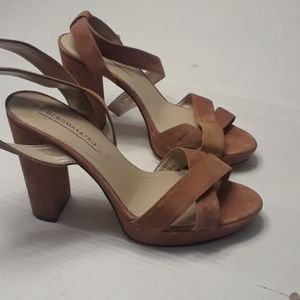 BCBGMAXAZRIA SEUDE HEELS